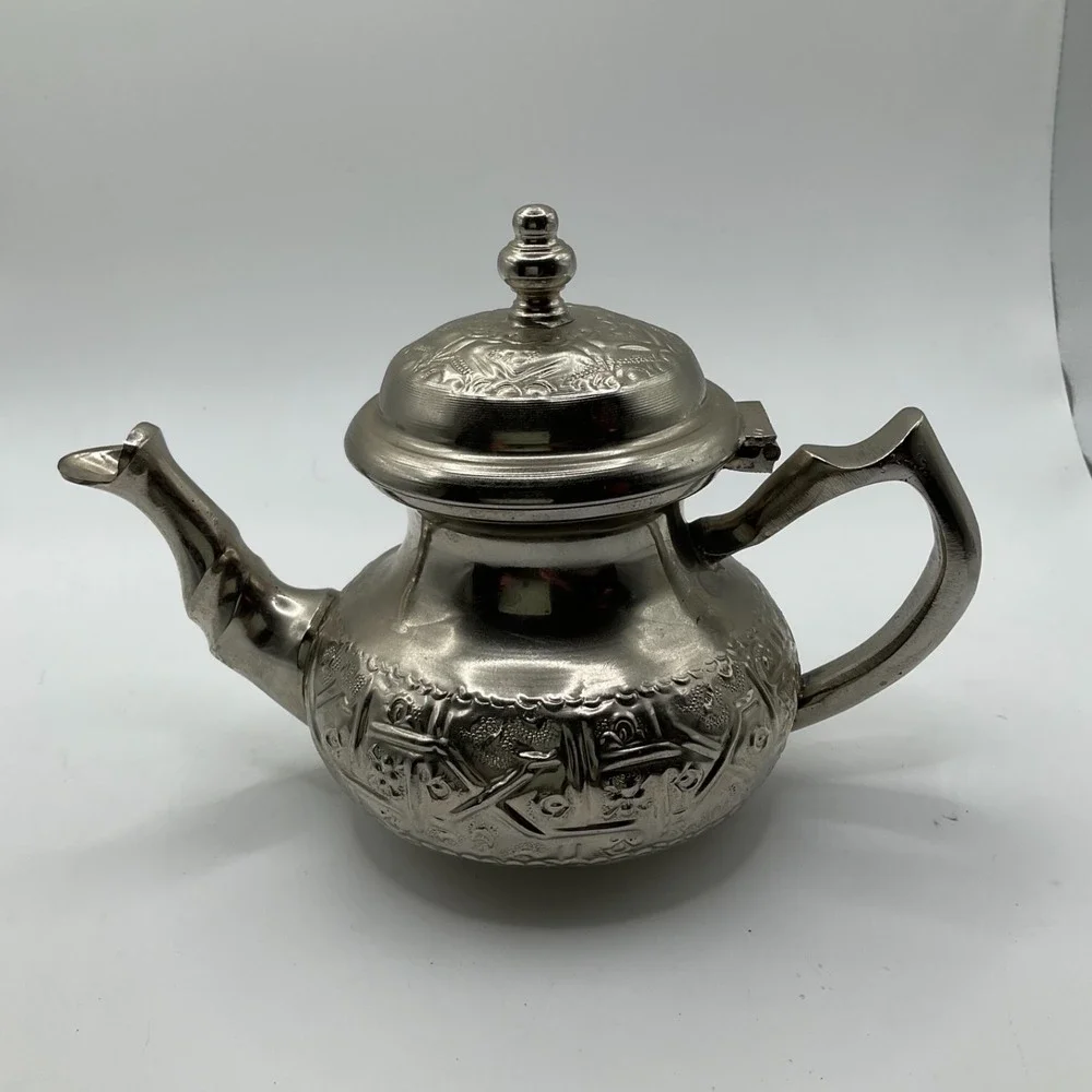 Vintage Moroccan Small‎ Teapot handcrafted hammered ornate Diamant Blanc Stamped